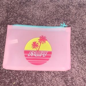 Cosmetic bag